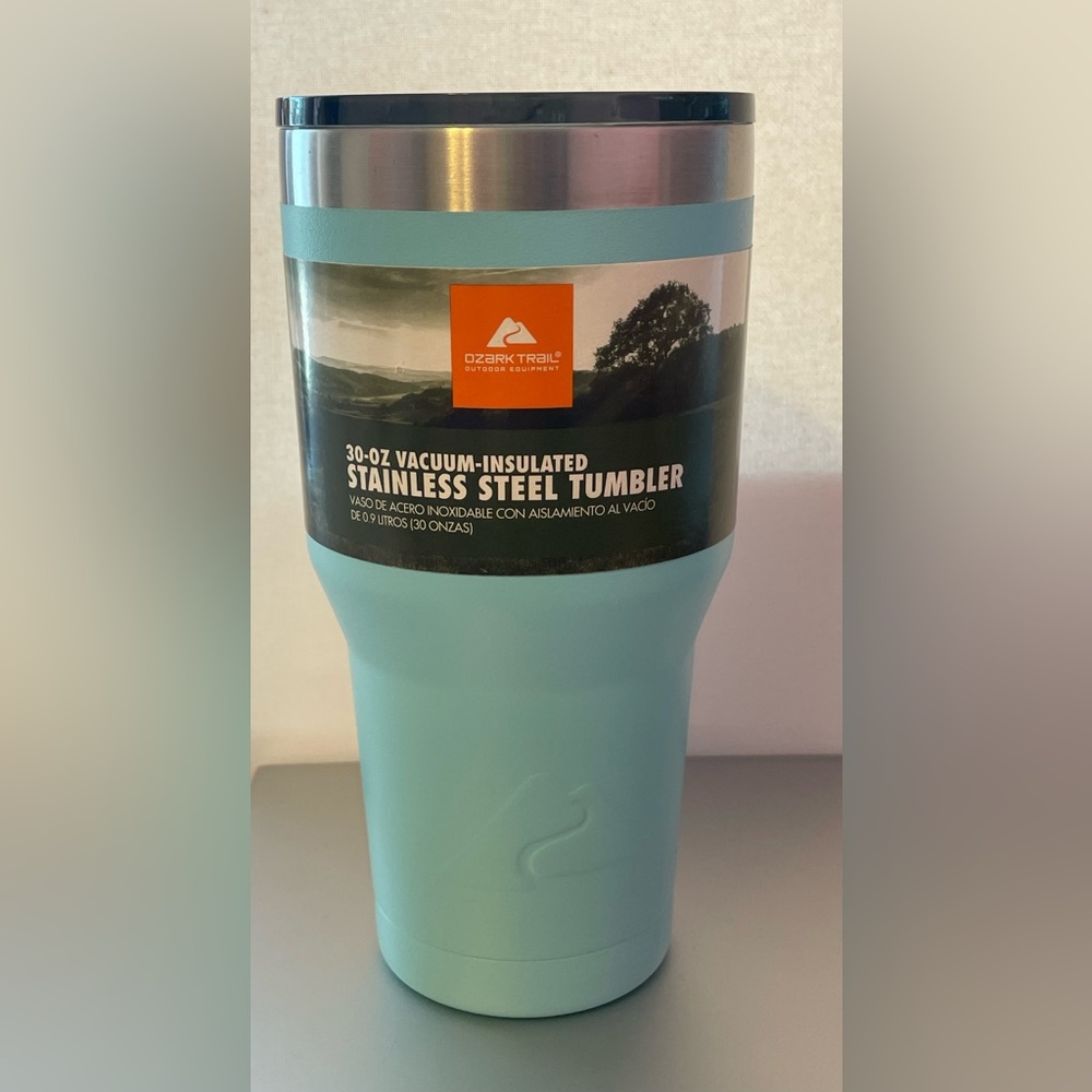 New 30 ounce Ozark Trail Tumbler with lid